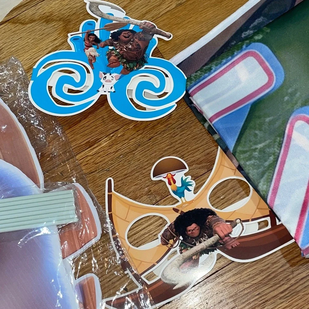 Moana Party Supplies Set with Cake Topper and Decorations